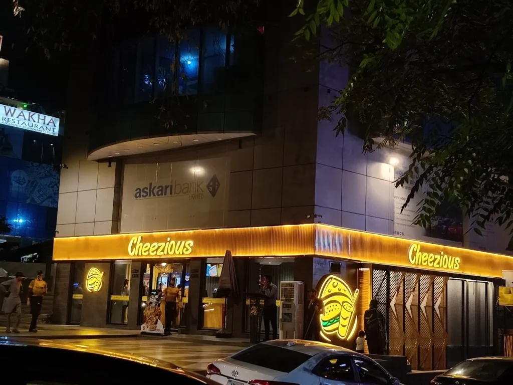 15 Best Restaurants in F7 Islamabad: A Food Lover’s Guide 5 Restaurants in F7 Islamabad Cheezious