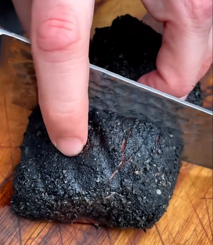 Blue vs Black vs Rare Steak – What’s the Difference? 2 Black Steak