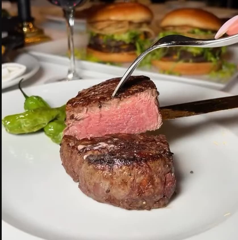 Blue vs Black vs Rare Steak – What’s the Difference? 3 Rare Steak
